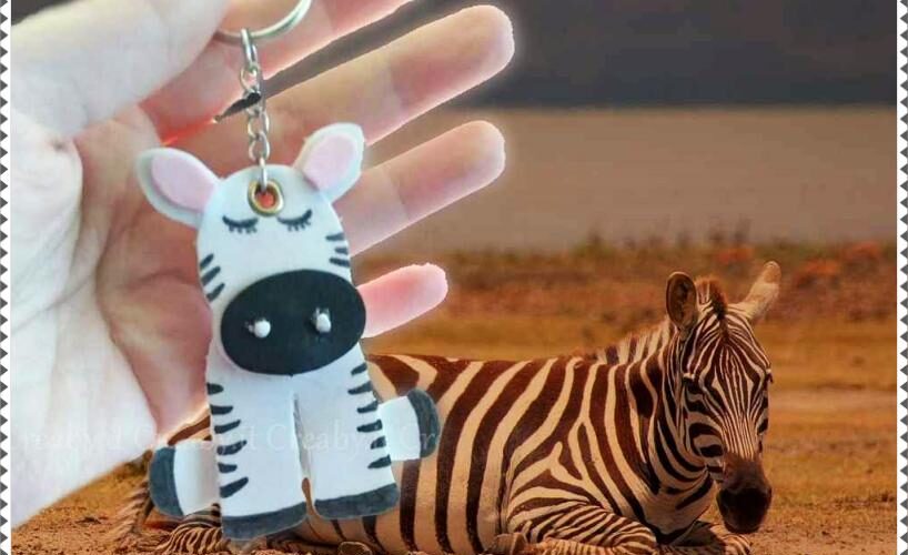 Come realizzare un portachiavi a forma di zebra